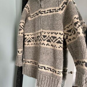 Vintage Cowichan Sweater in Gray and Cream